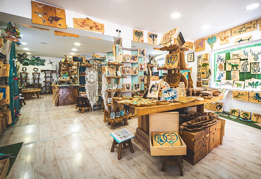 neldi-art-gallery-about-the-store Neldi Art Gallery - About, The Store