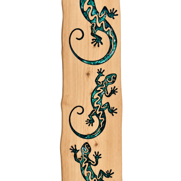 neldi art gallery product Green Gecko Family Resin